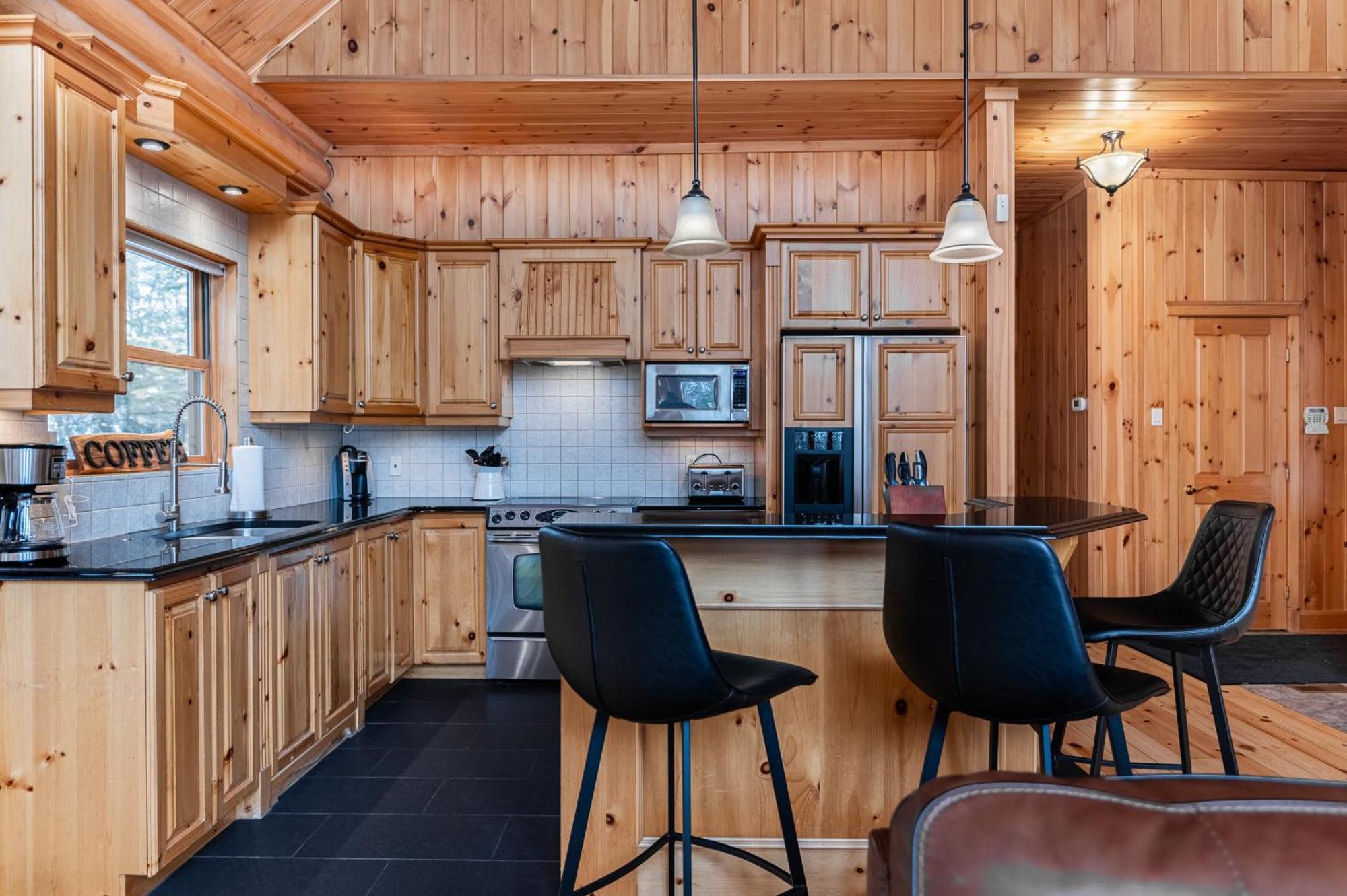 Mille-Isles Fiddler Lake Resort Chalet 76 Deer מראה חיצוני תמונה