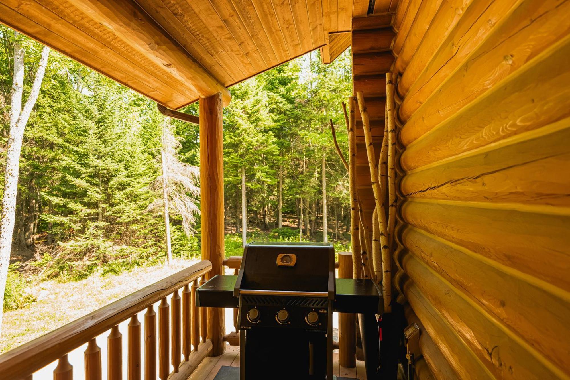 Mille-Isles Fiddler Lake Resort Chalet 76 Deer מראה חיצוני תמונה