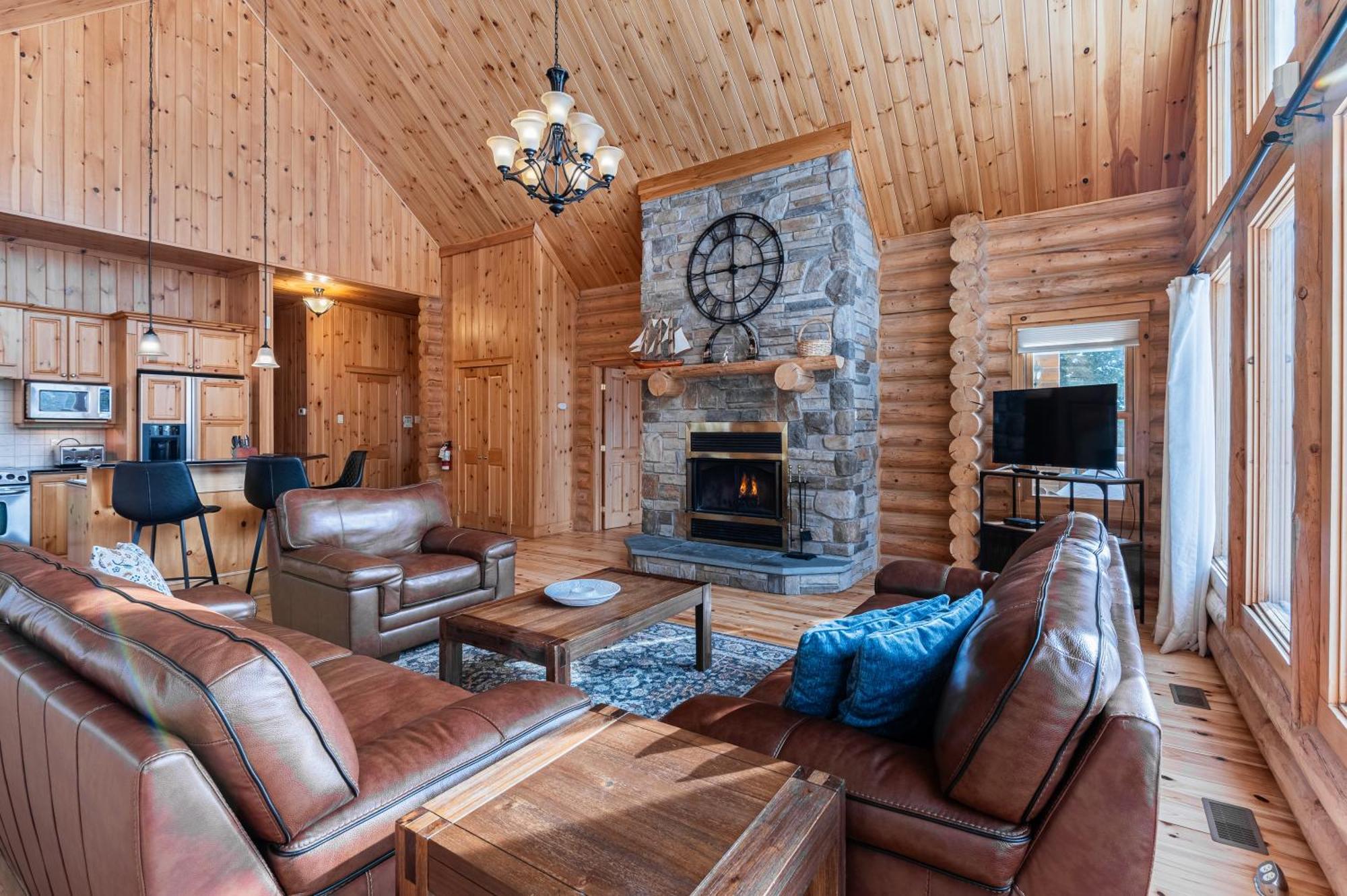 Mille-Isles Fiddler Lake Resort Chalet 76 Deer מראה חיצוני תמונה